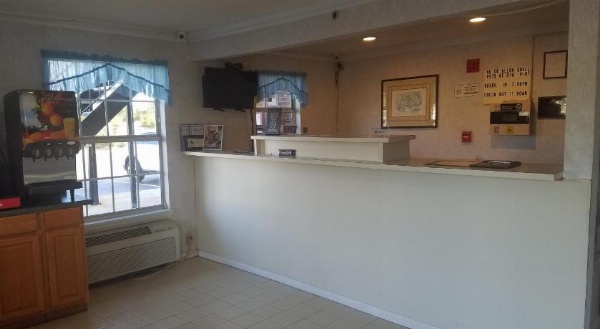 Americas Best Value Inn Winnsboro image 29